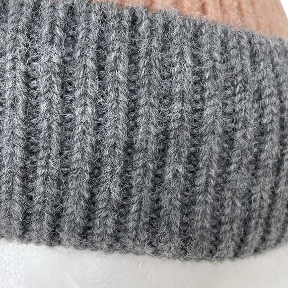Styline Two Tone Blush Grey Beanie Knit One Size - Picture 6 of 15